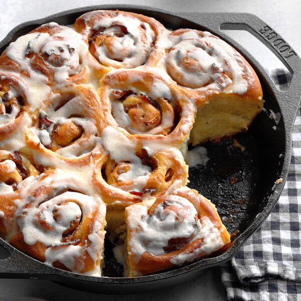 File:CinnamonBuns.jpg